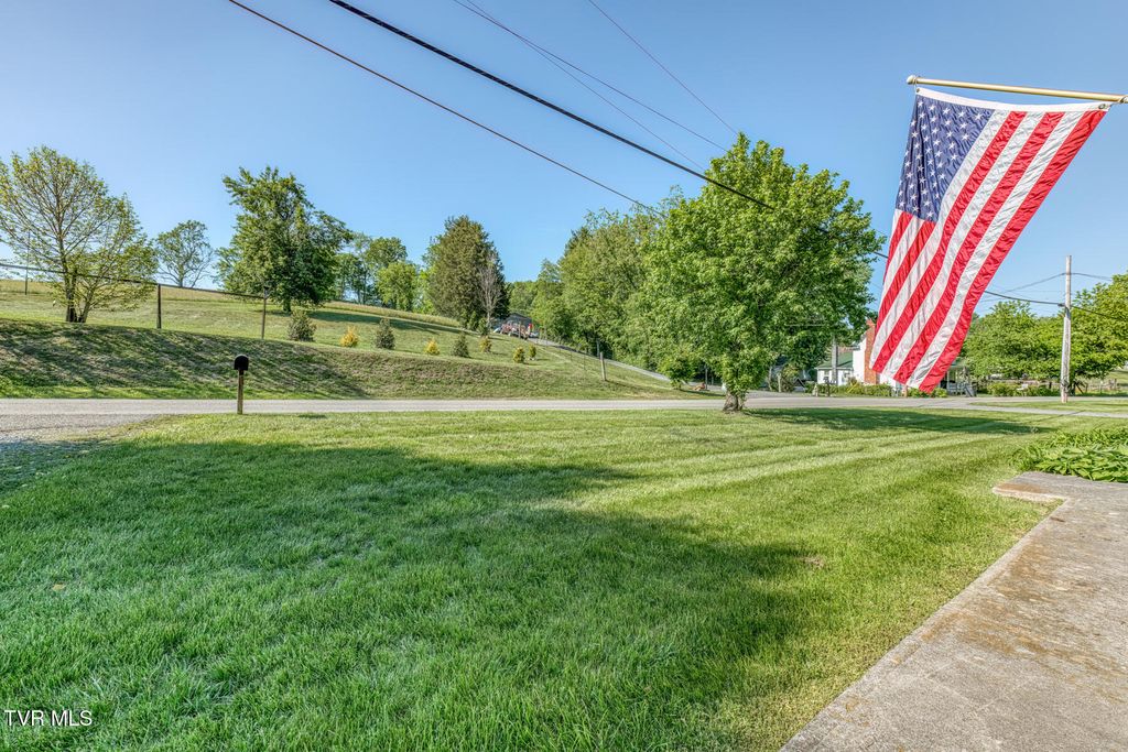 Photo of 1189 Weaver Branch Road, Bluff City, TN 37618 (MLS # 9995051)