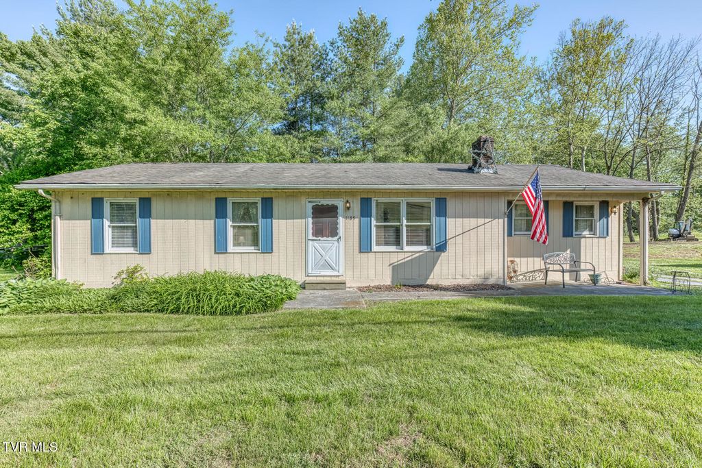 Photo of 1189 Weaver Branch Road, Bluff City, TN 37618 (MLS # 9995051)