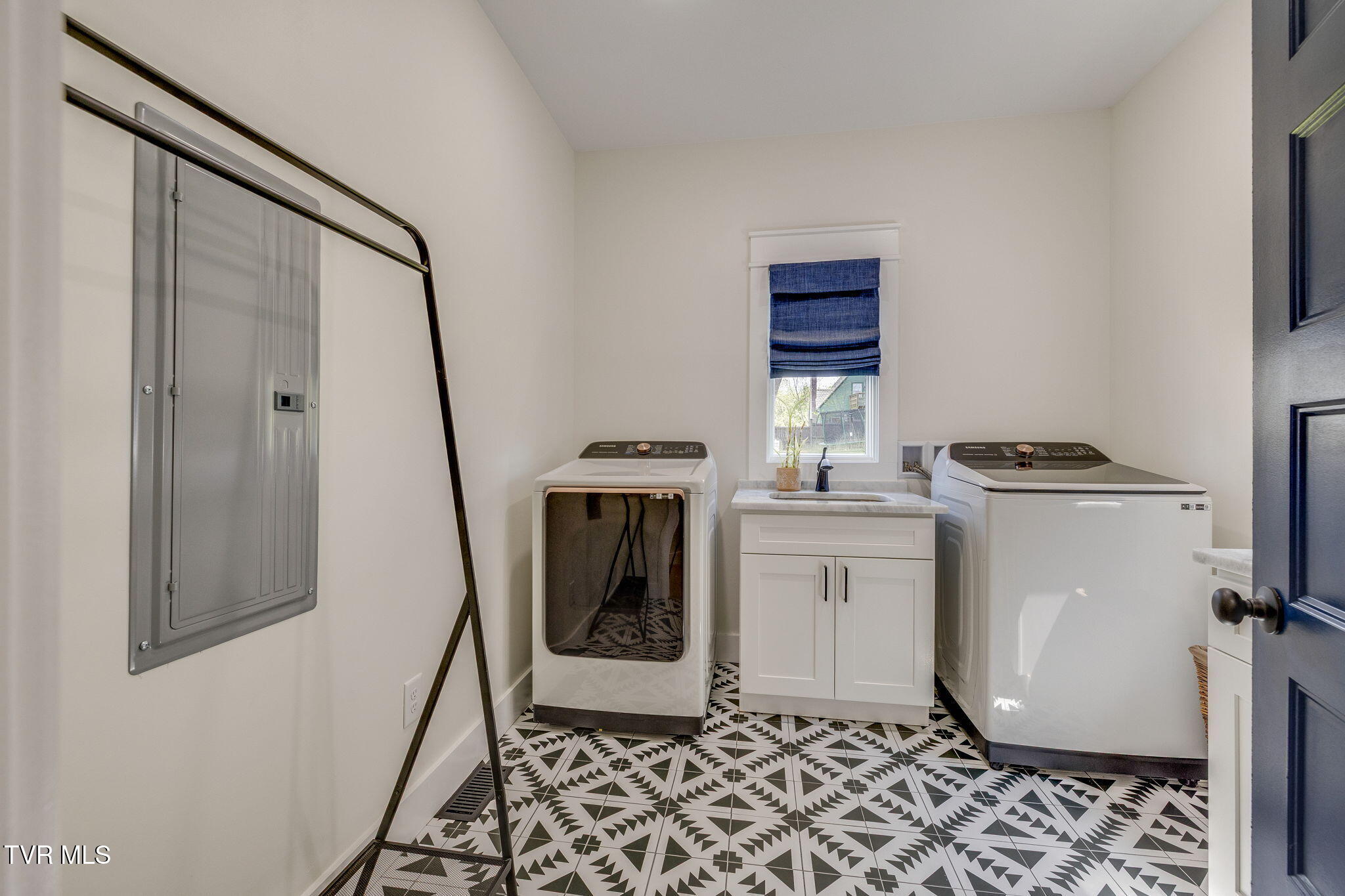 423 Maple Street, Johnson City, Tennessee image 28