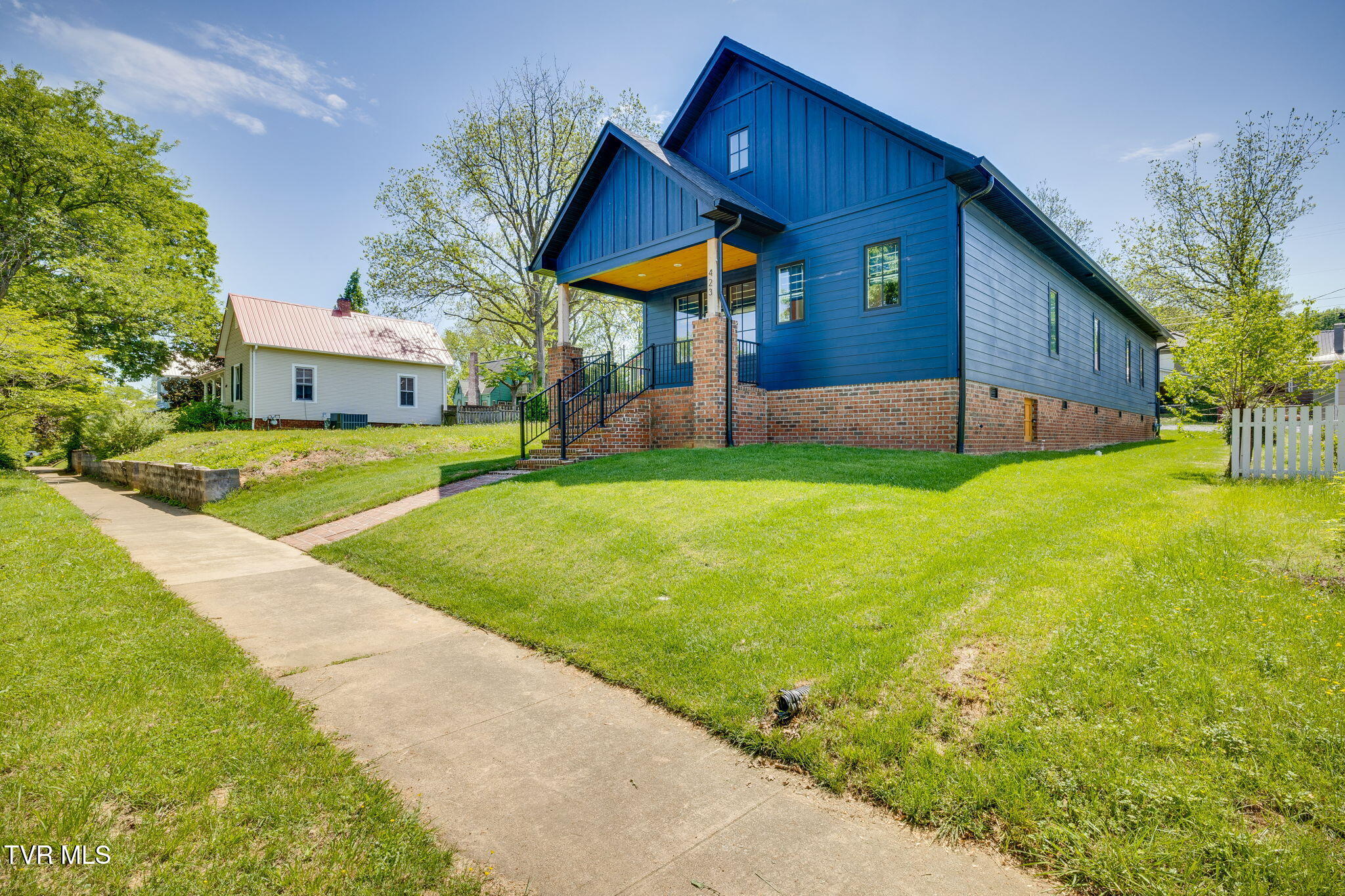 423 Maple Street, Johnson City, Tennessee image 2