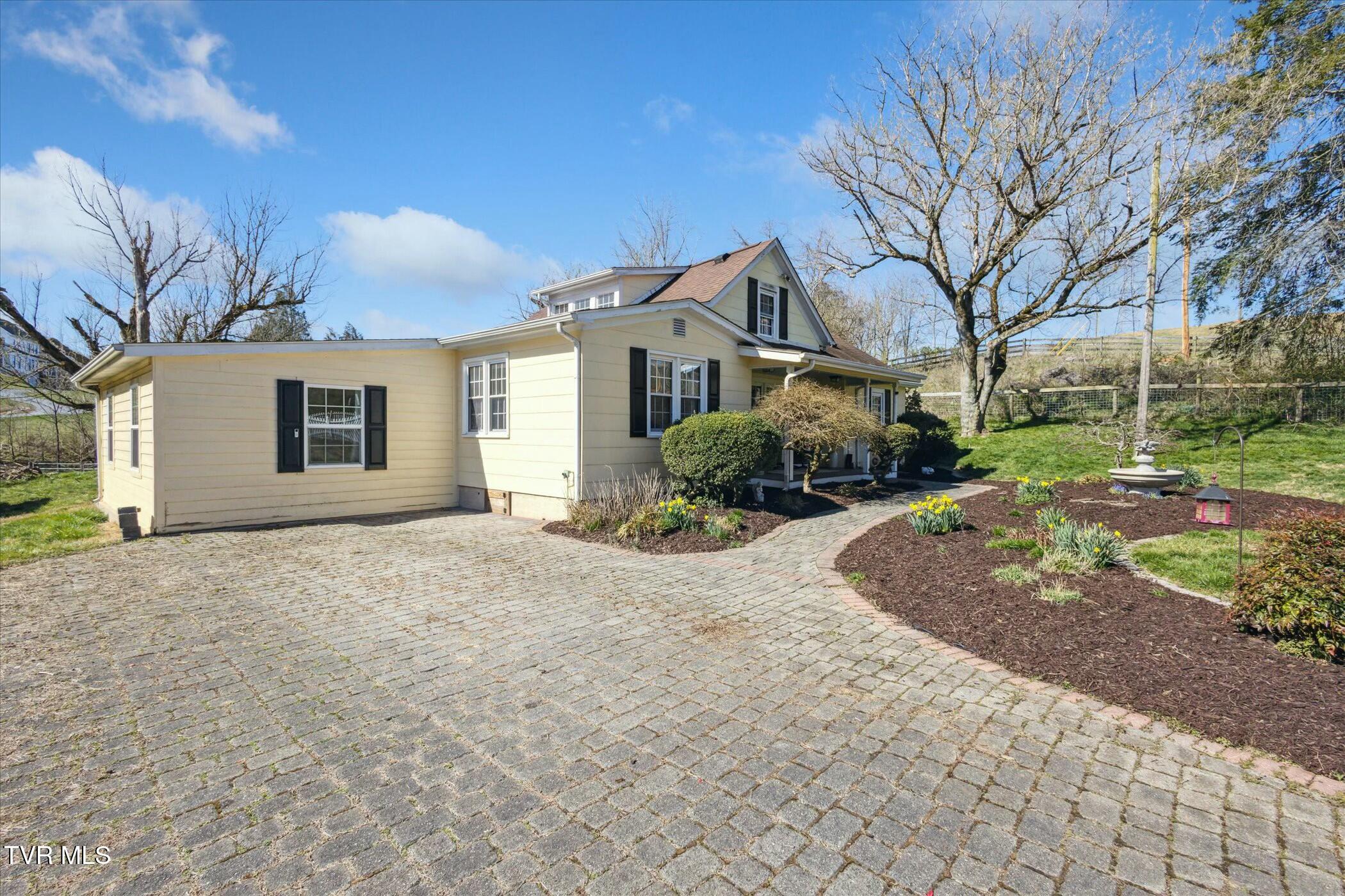1229 Cooks Valley Road Road, Kingsport, Tennessee image 2