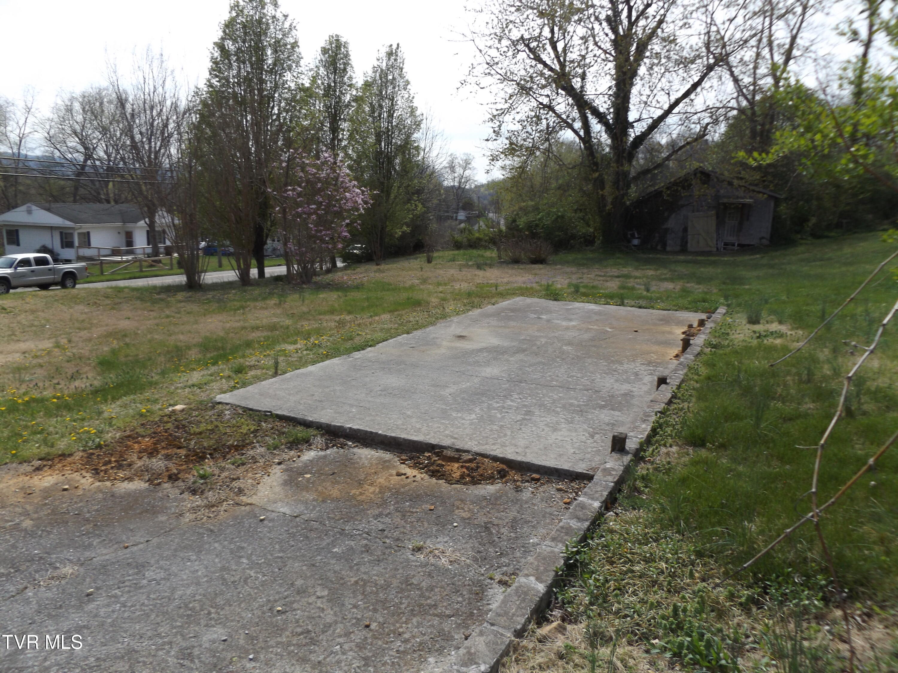 1655 Siam Road, Elizabethton, Tennessee image 12
