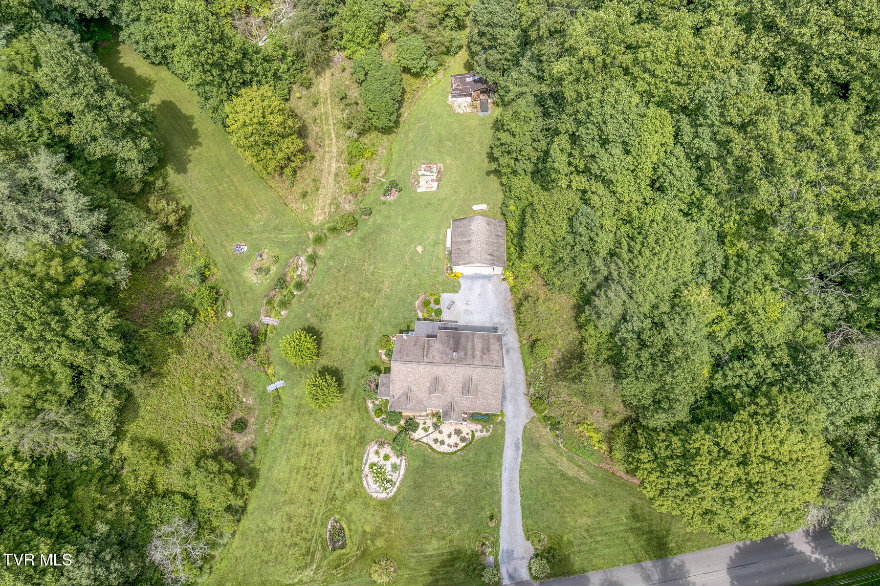 7519 Wolf Run Road, Bristol, Virginia image 4