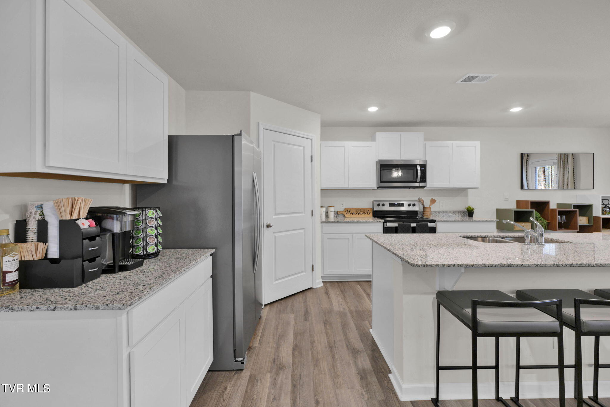 1005 Persimmon Hollow