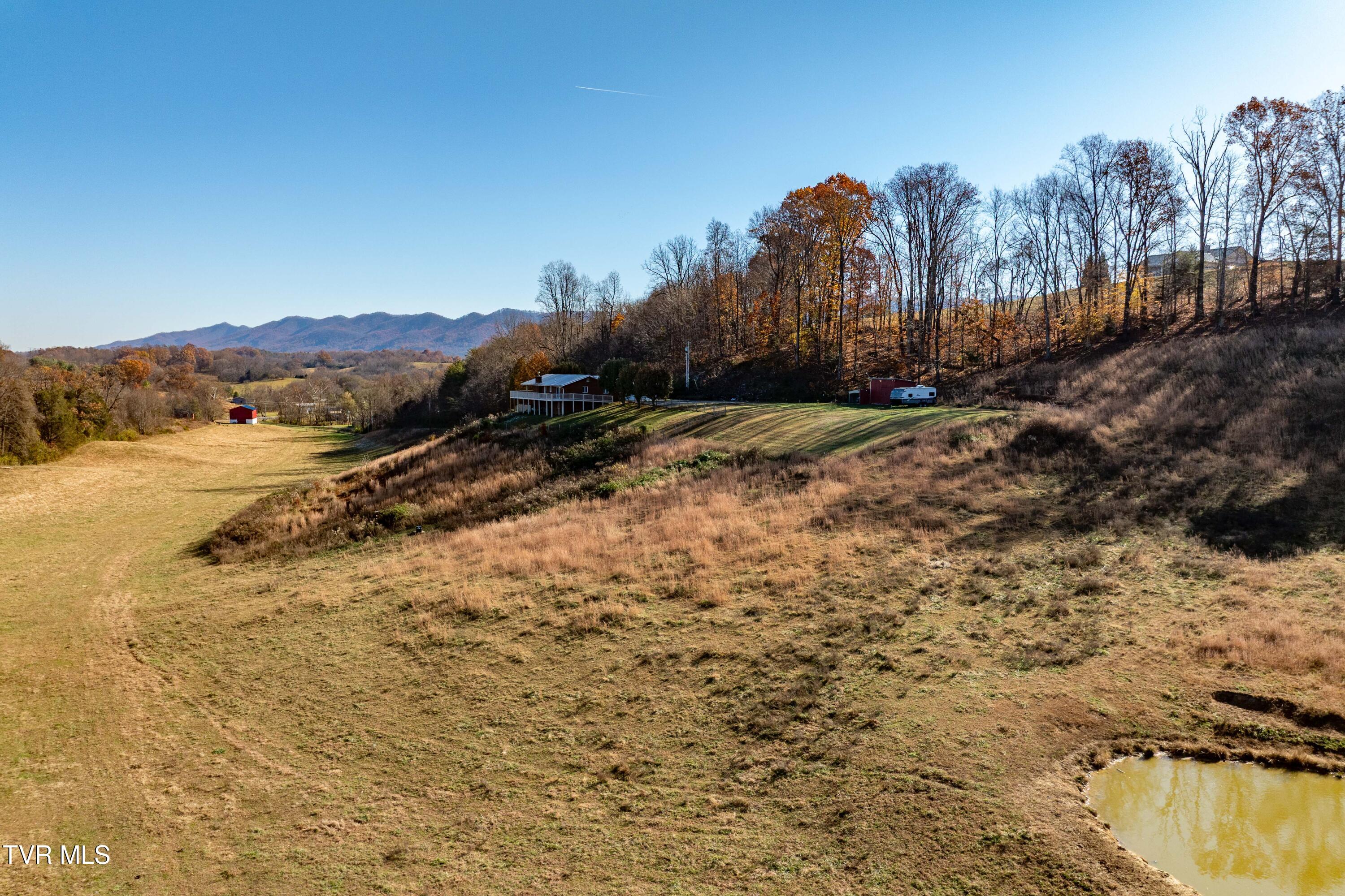 2638 Highway 81 South