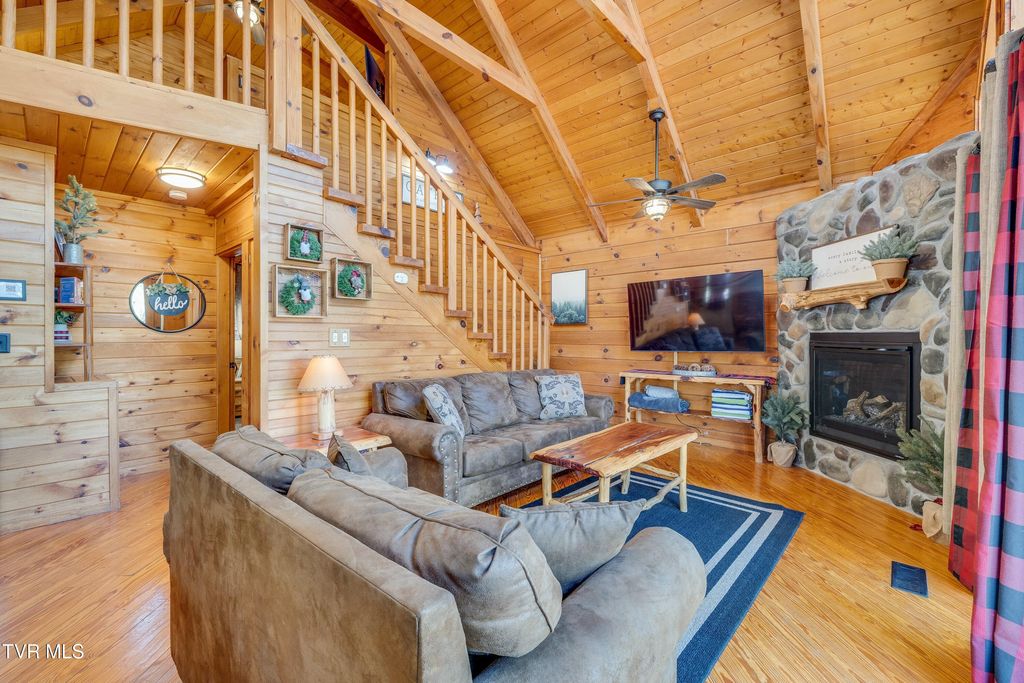 Photo of 3444 Manis Road, Sevierville, TN 37862 (MLS # 9978508)