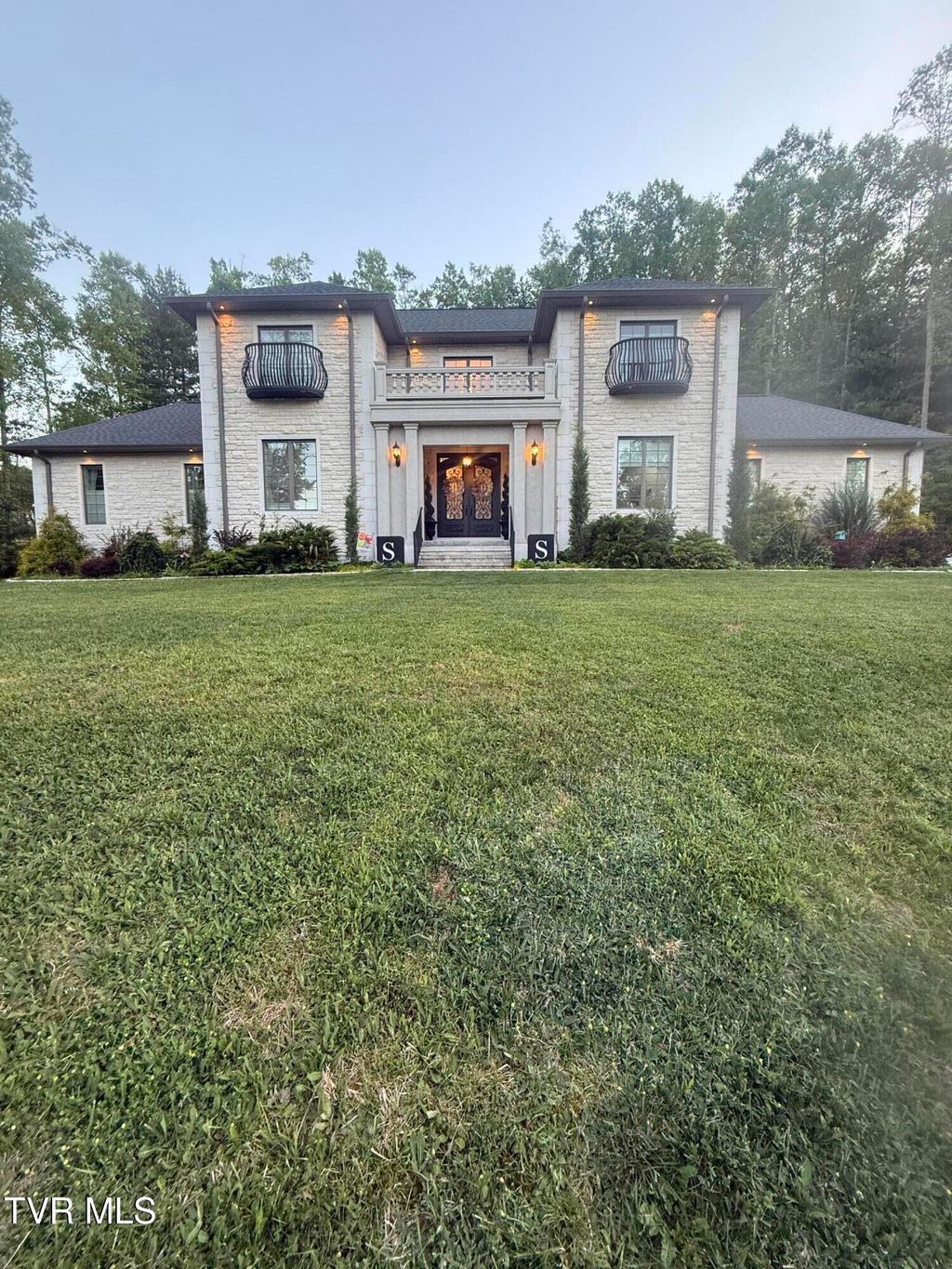 Photo of 103 Fernwood Lane, Wise, VA 24293 (MLS # 9995238)