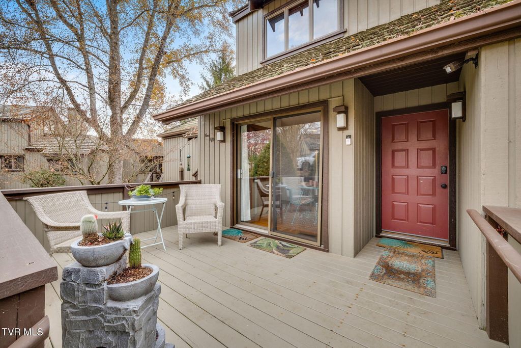 Photo of 150 Columbine Road, Kingsport, TN 37660 (MLS # 9990052)