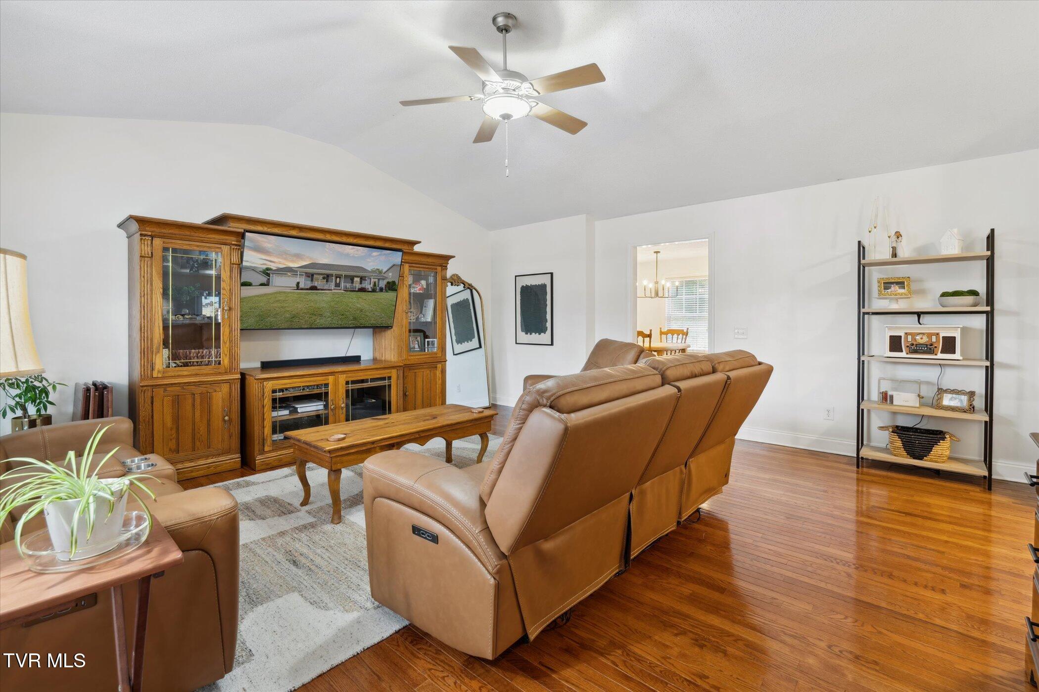 134 Yarrow Drive, Bluff City, Tennessee image 6