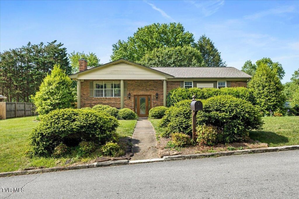Photo of 1406 Kevin Lane, Greeneville, TN 37745 (MLS # 9994904)