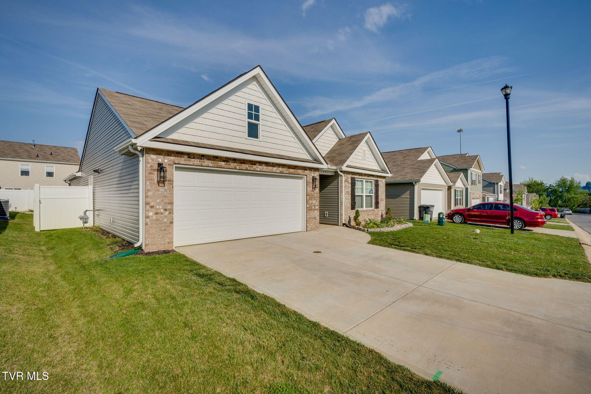 1241 Stamp Lodge Road, Kingsport, Tennessee image 2