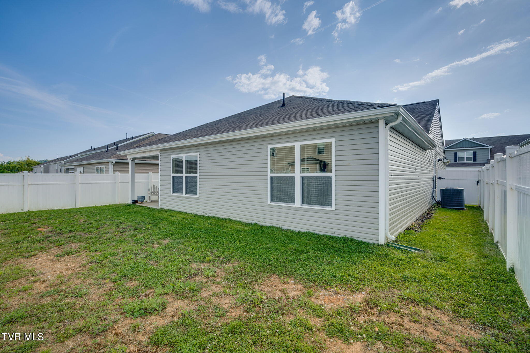 1241 Stamp Lodge Road, Kingsport, Tennessee image 28