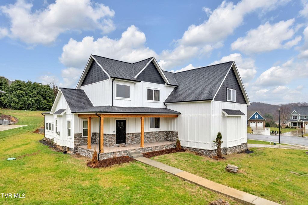 Photo of 283 Old Island Trail, Kingsport, TN 37664 (MLS # 9993158)