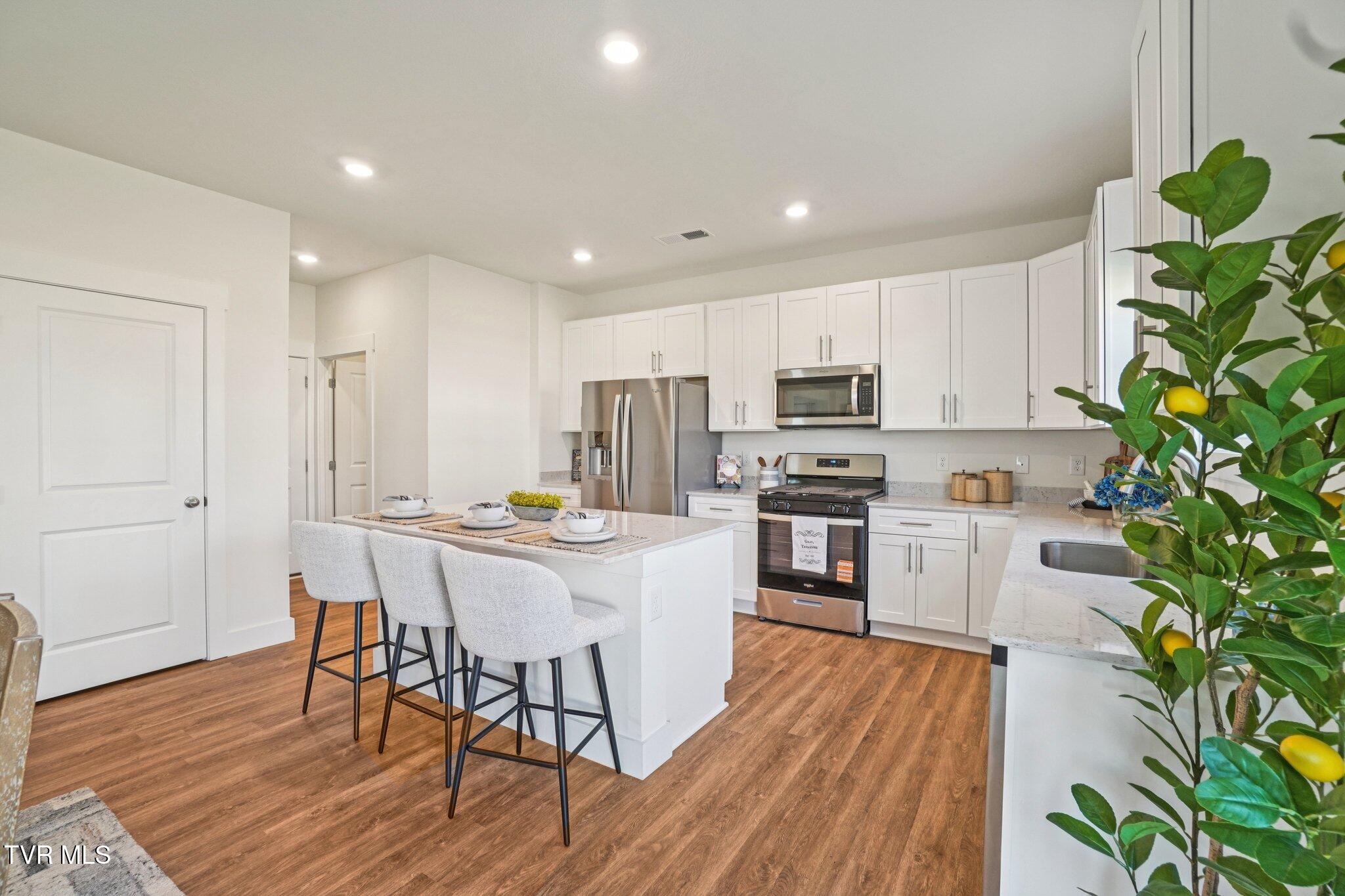 284 Chimney View Loop