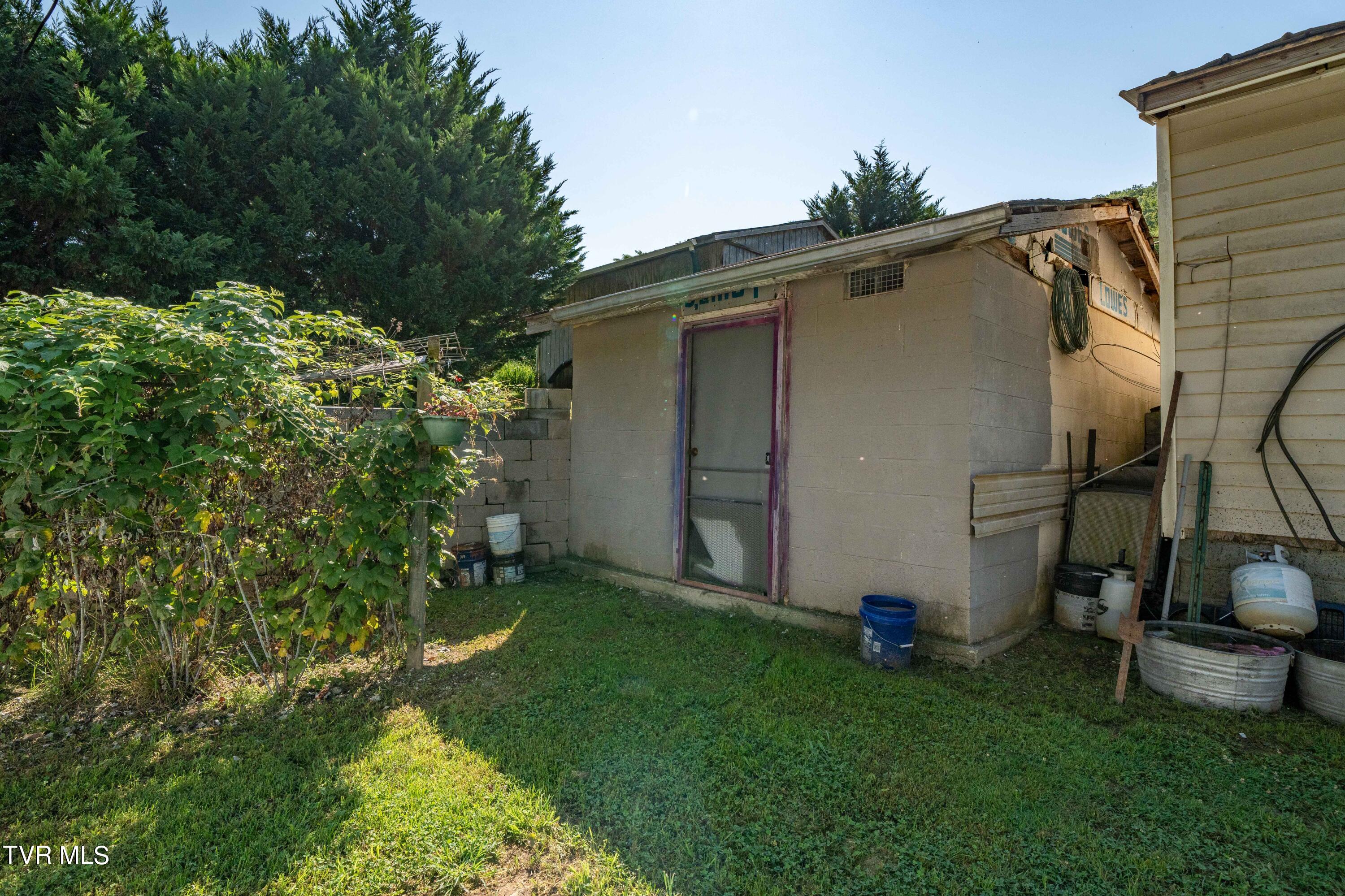 380 Odom Branch Road, Erwin, Tennessee image 4