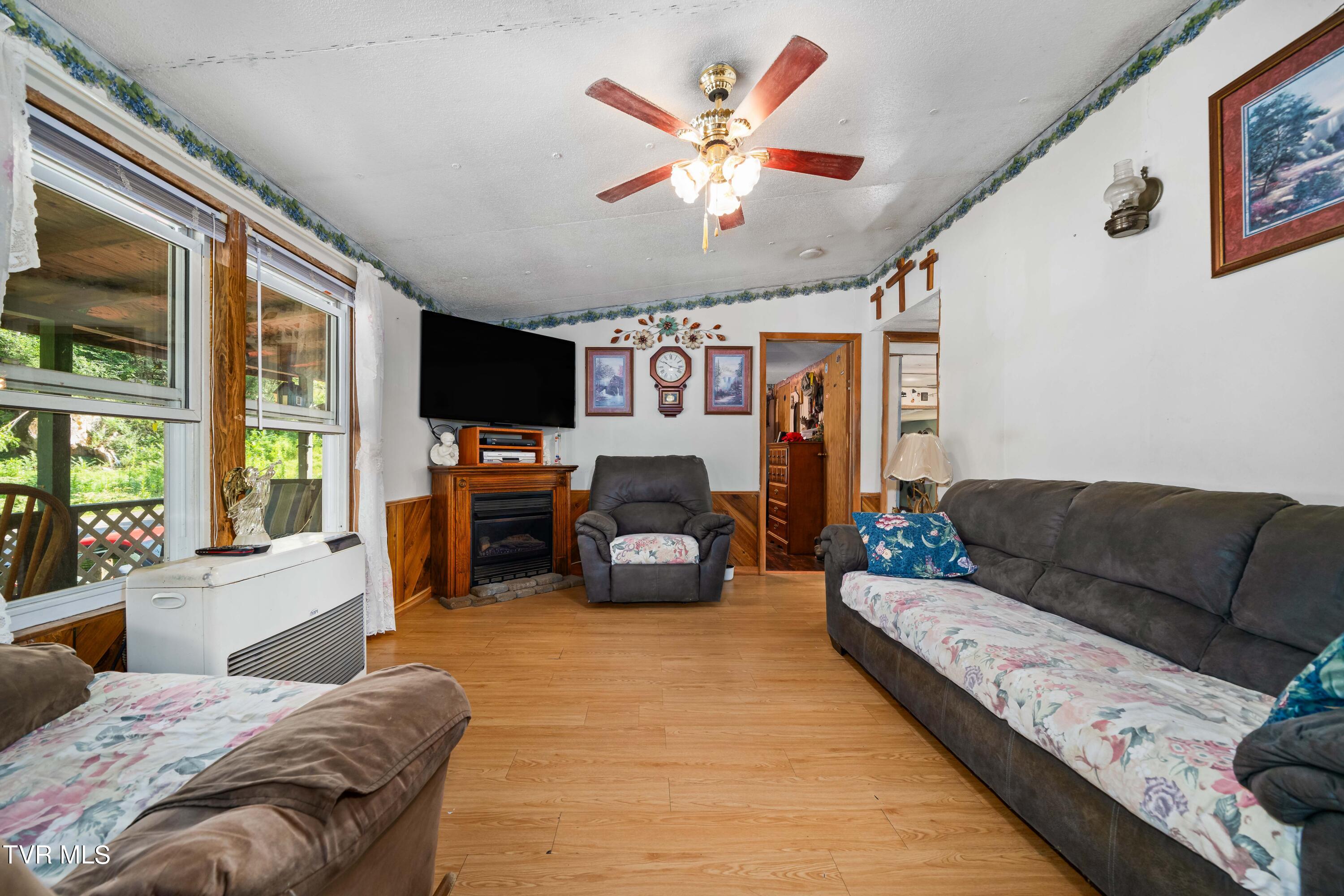 380 Odom Branch Road, Erwin, Tennessee image 5
