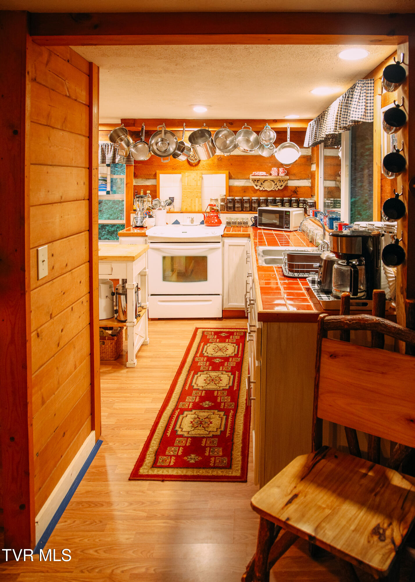 202 Blue Grass Road, Roan Mountain, Tennessee image 14