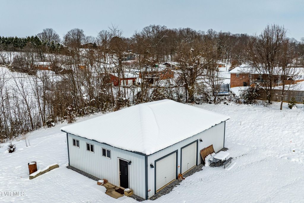 Photo of 2166 Asheville Highway, Greeneville, TN 37743 (MLS # 9990926)