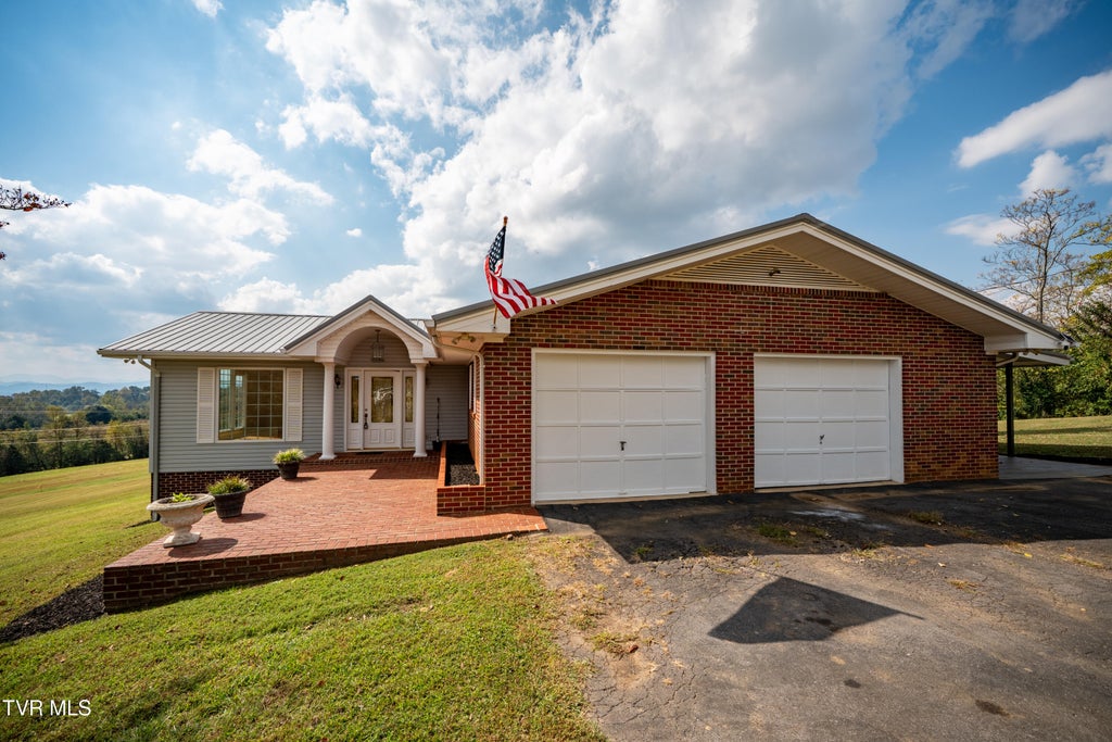 Photo of 143 Surtout Road, Greeneville, TN 37745 (MLS # 10002330)