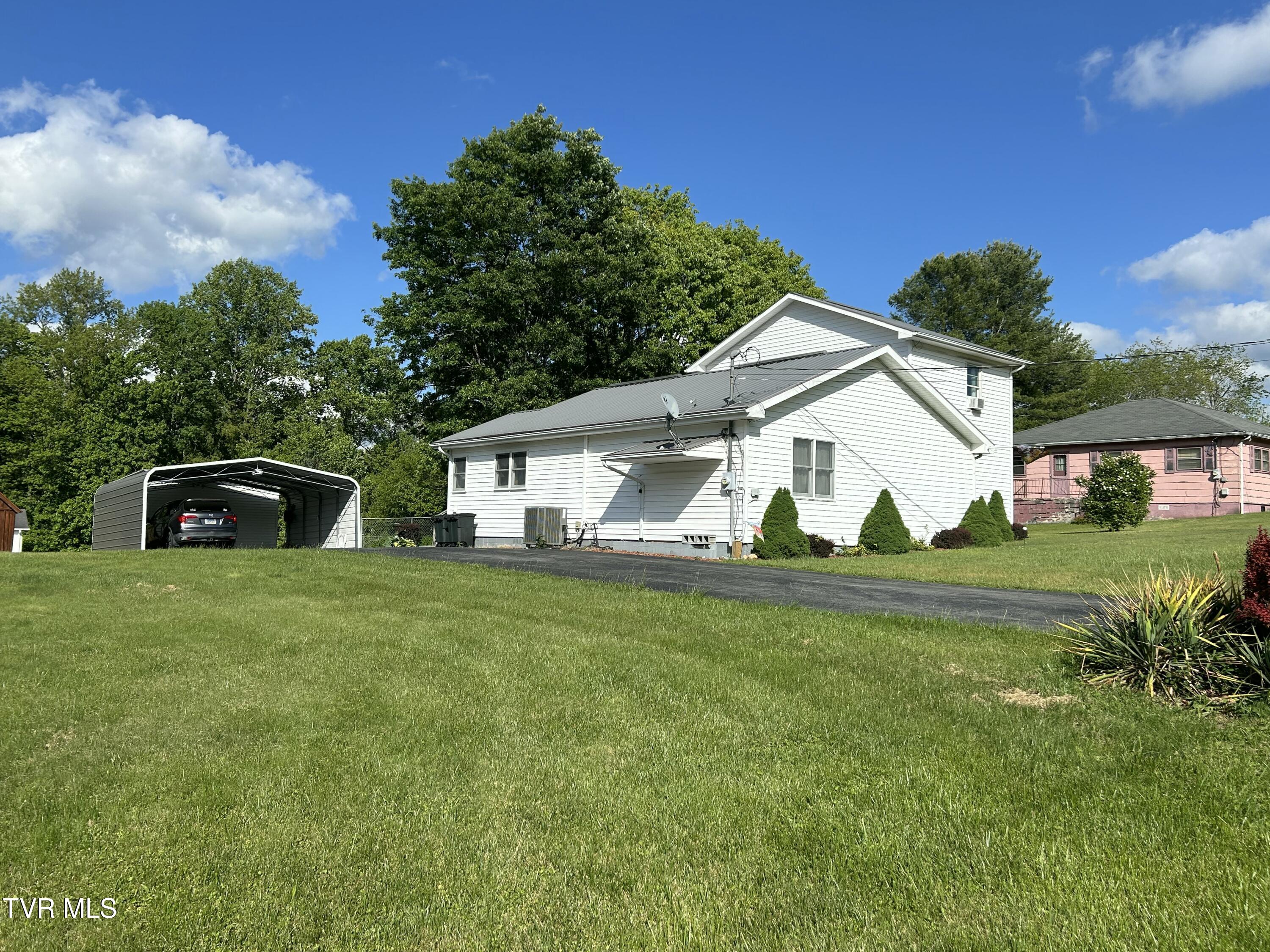 131 Southwest Beverly Avenue