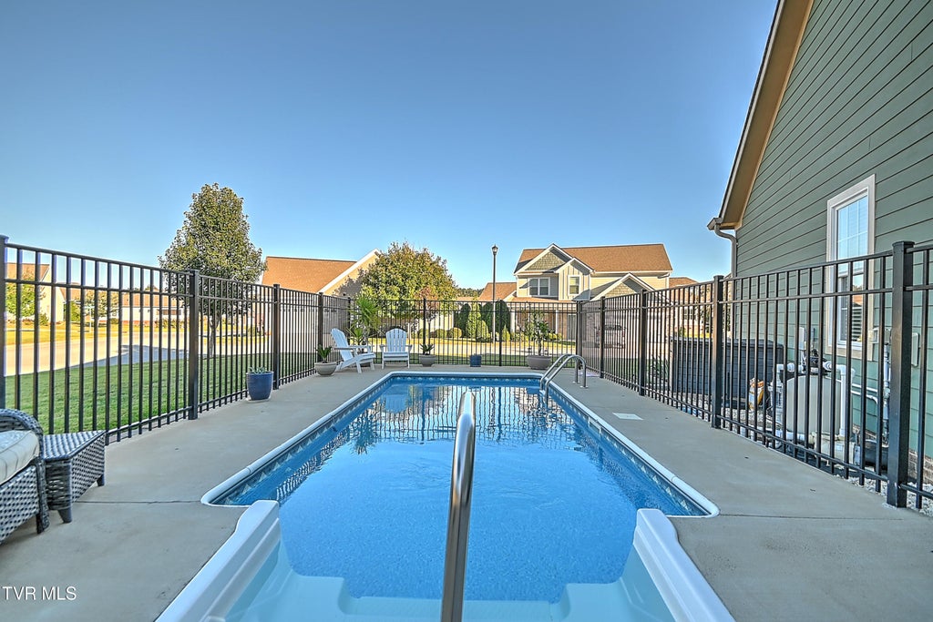 Photo of 1351 Knights Bridge Circle, Kingsport, TN 37664 (MLS # 9997266)