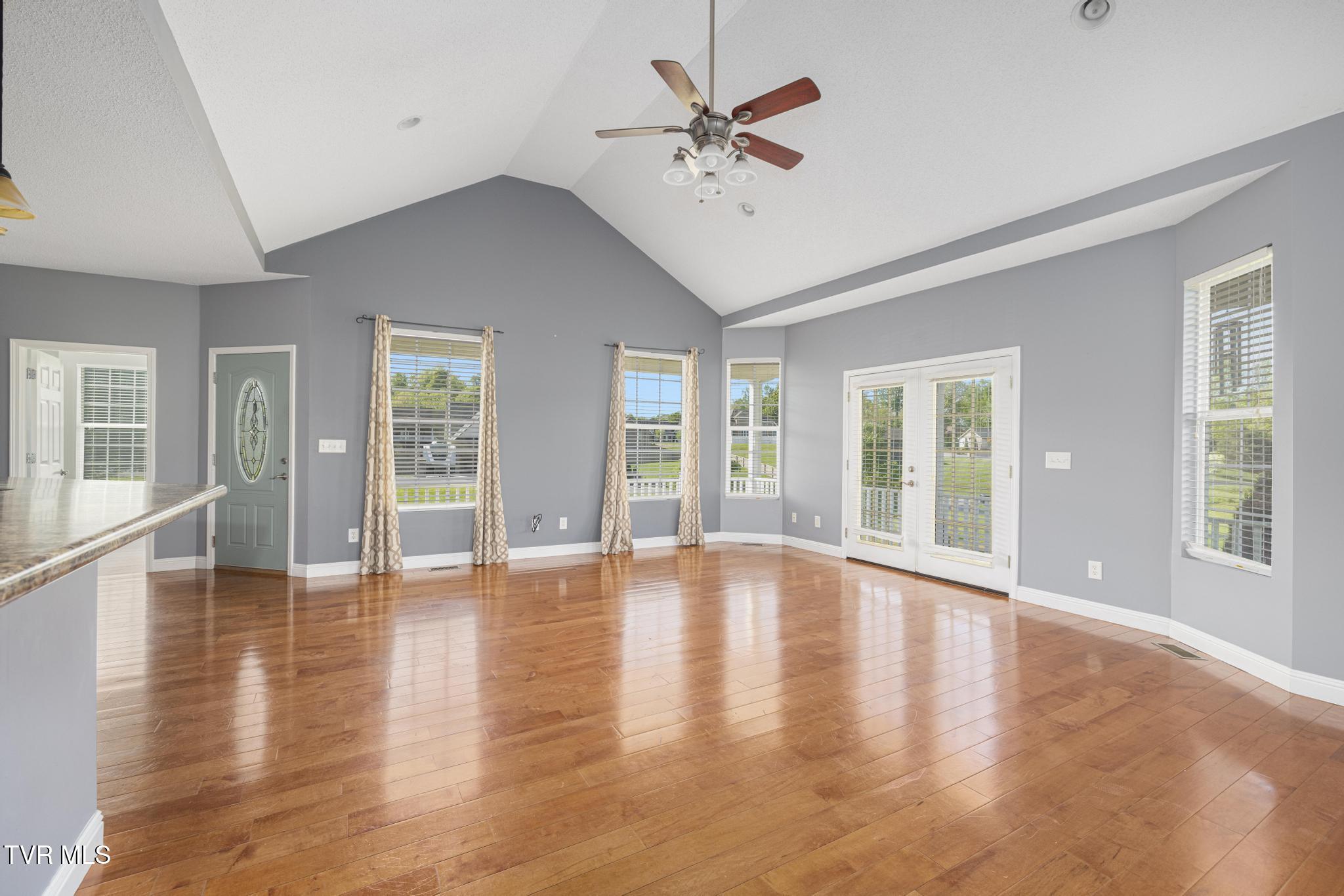 208 Lakefront Lane, Bluff City, Tennessee image 25