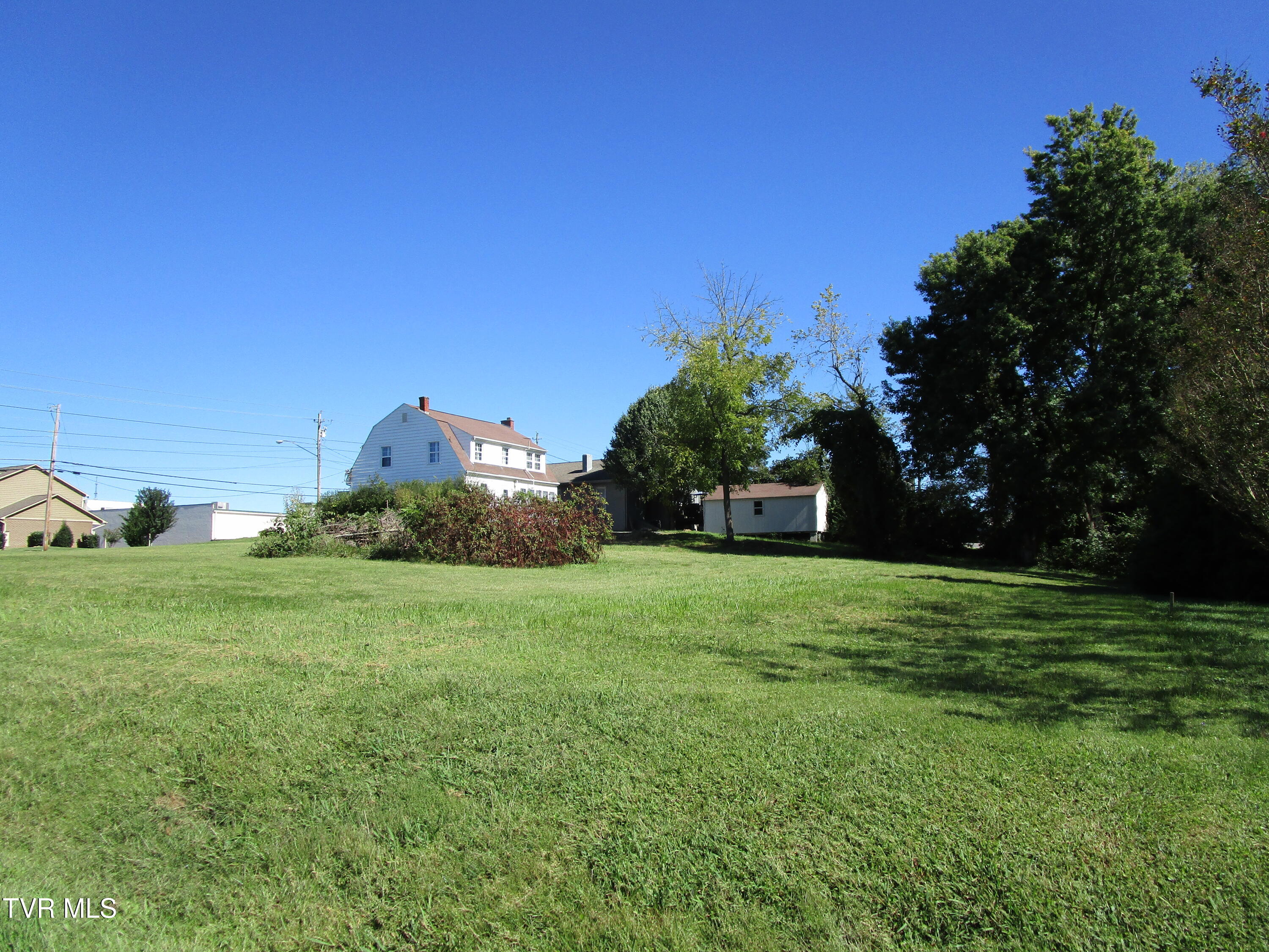 305 Arnold Road - Photo 4