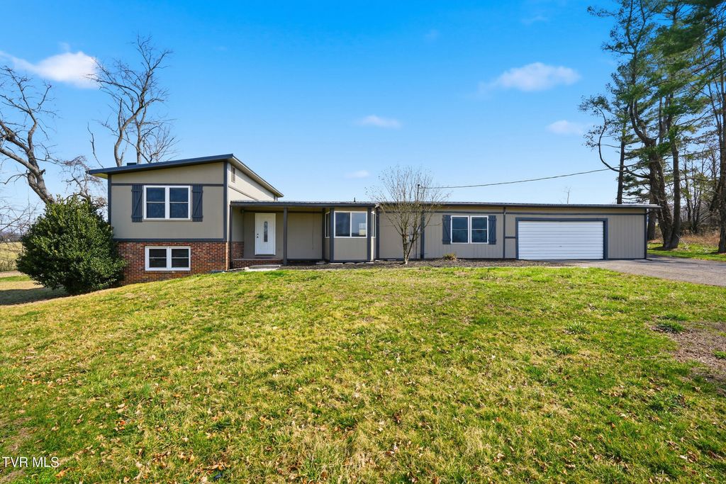 Photo of 24116 Quintana Street, Bristol, VA 24202 (MLS # 9992060)