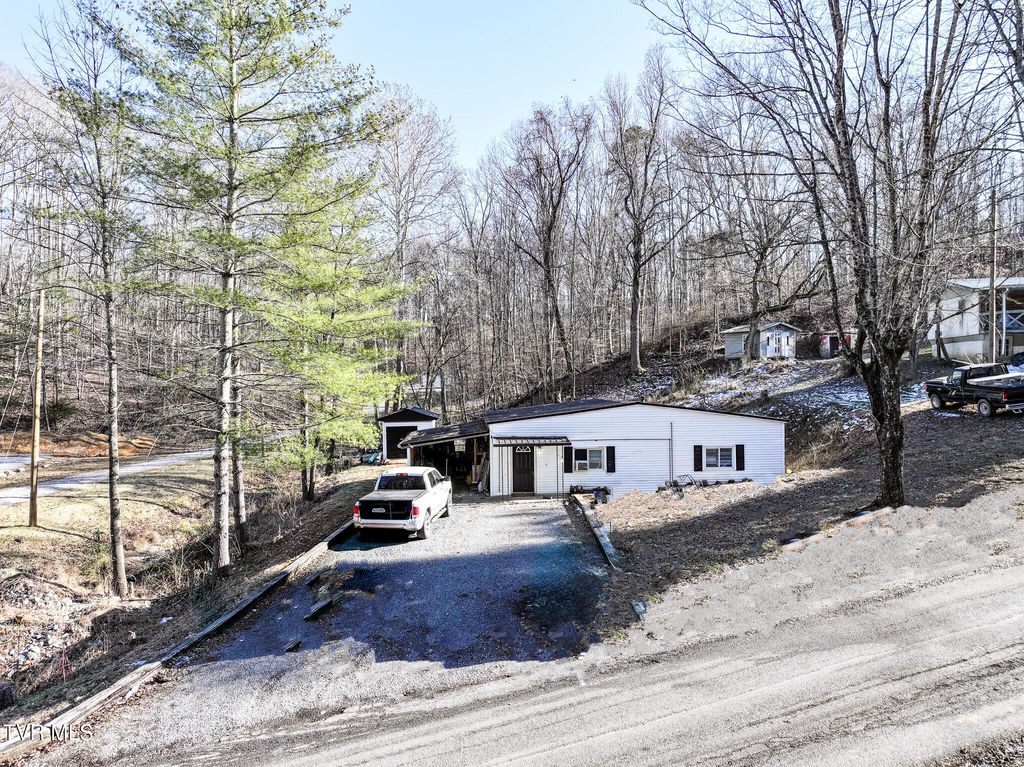 Photo of 329 Hillcrest Street, Rogersville, TN 37857 (MLS # 9991211)