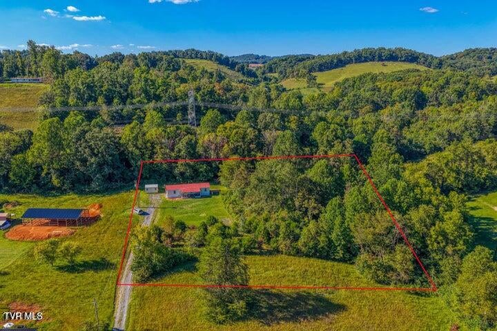 211 Country Lane