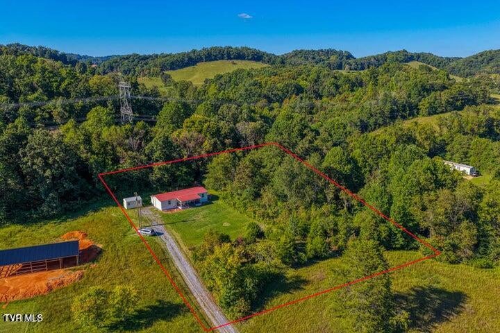 211 Country Lane
