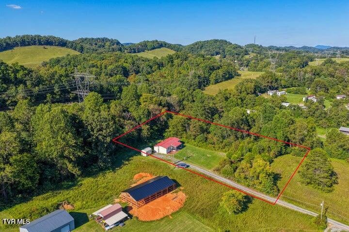 211 Country Lane