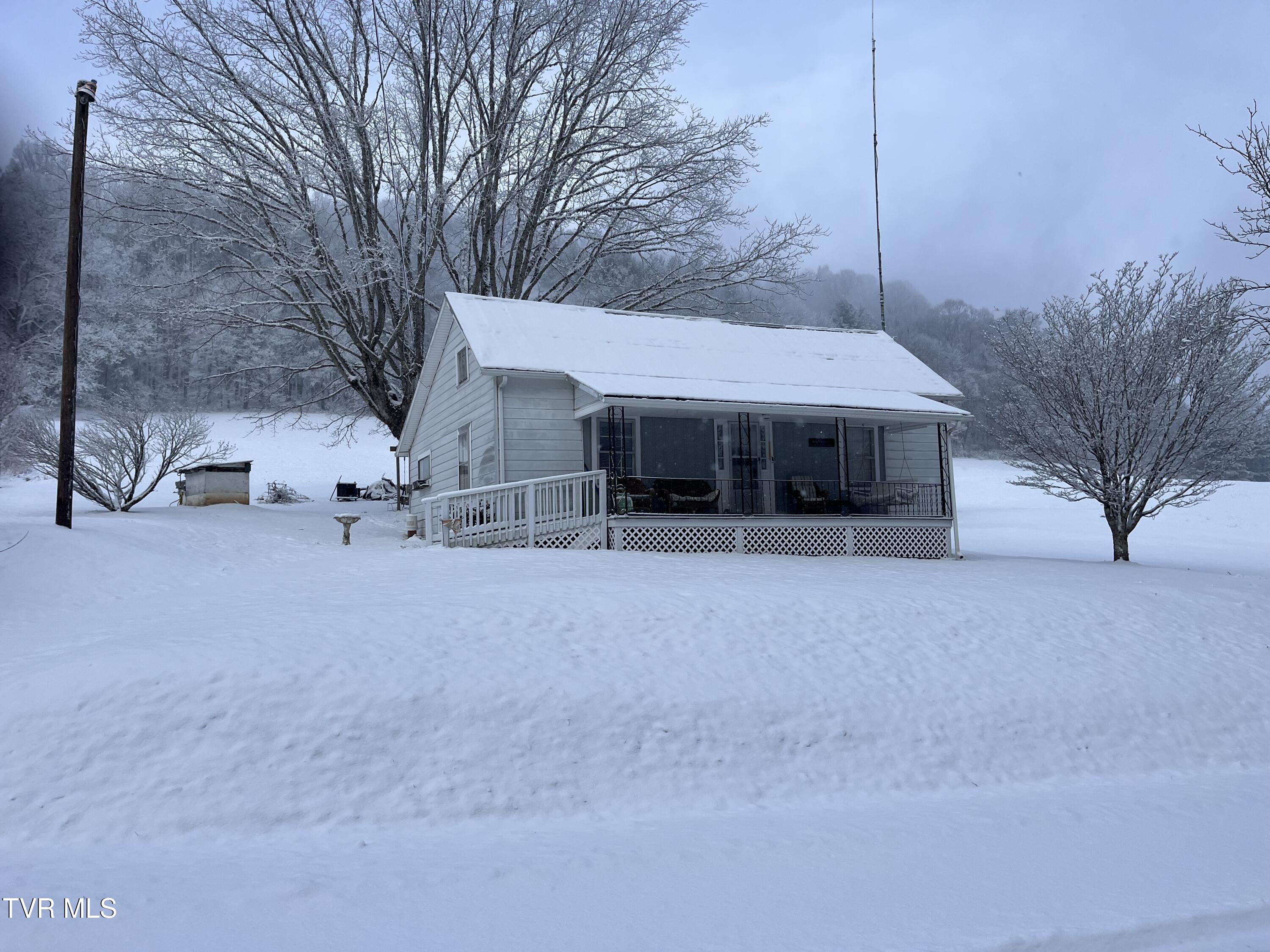 2223 Sugar Creek Road, Laurel Bloomery, Tennessee image 3