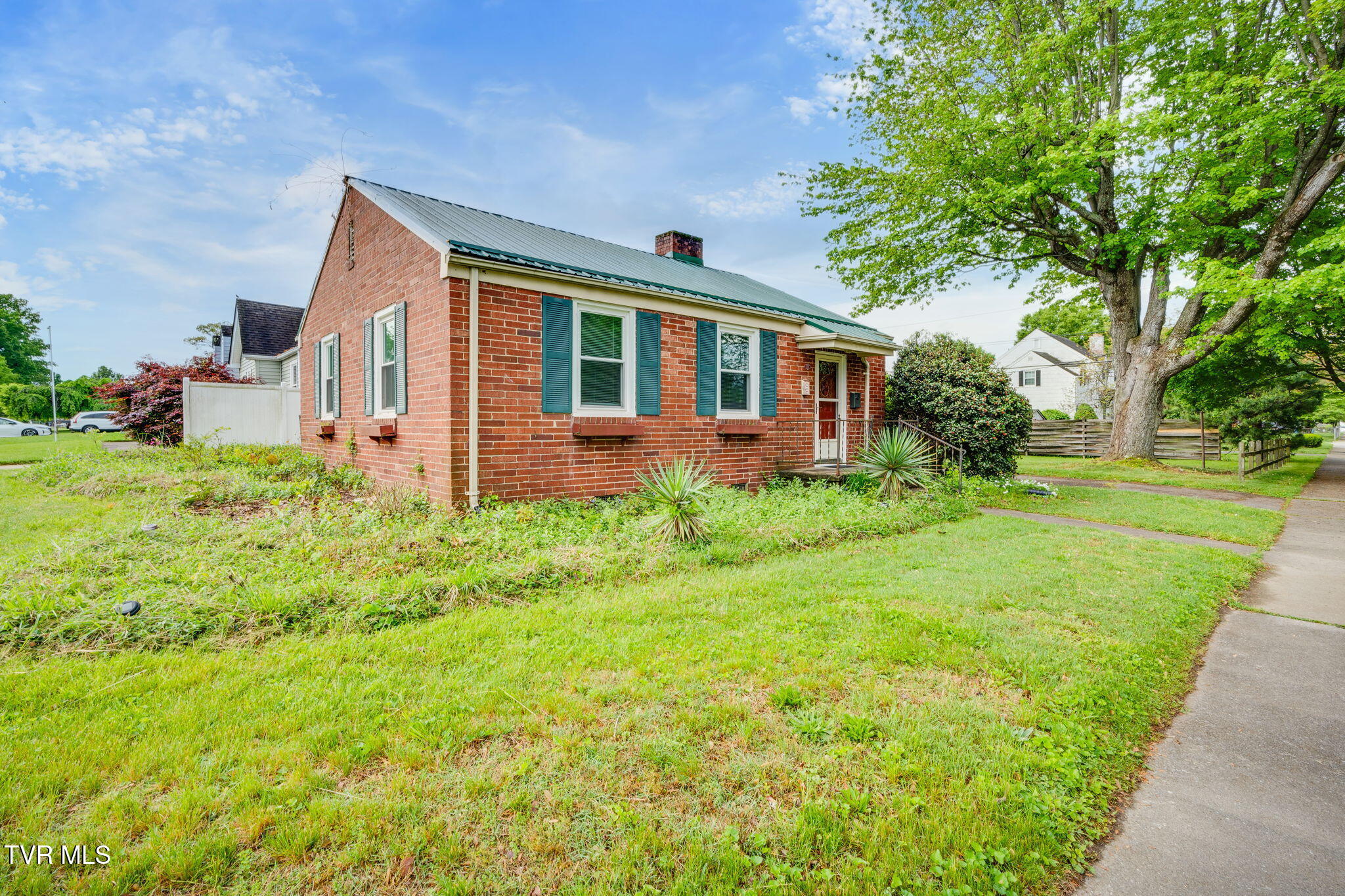1121 Midland Drive, Kingsport, Tennessee image 2