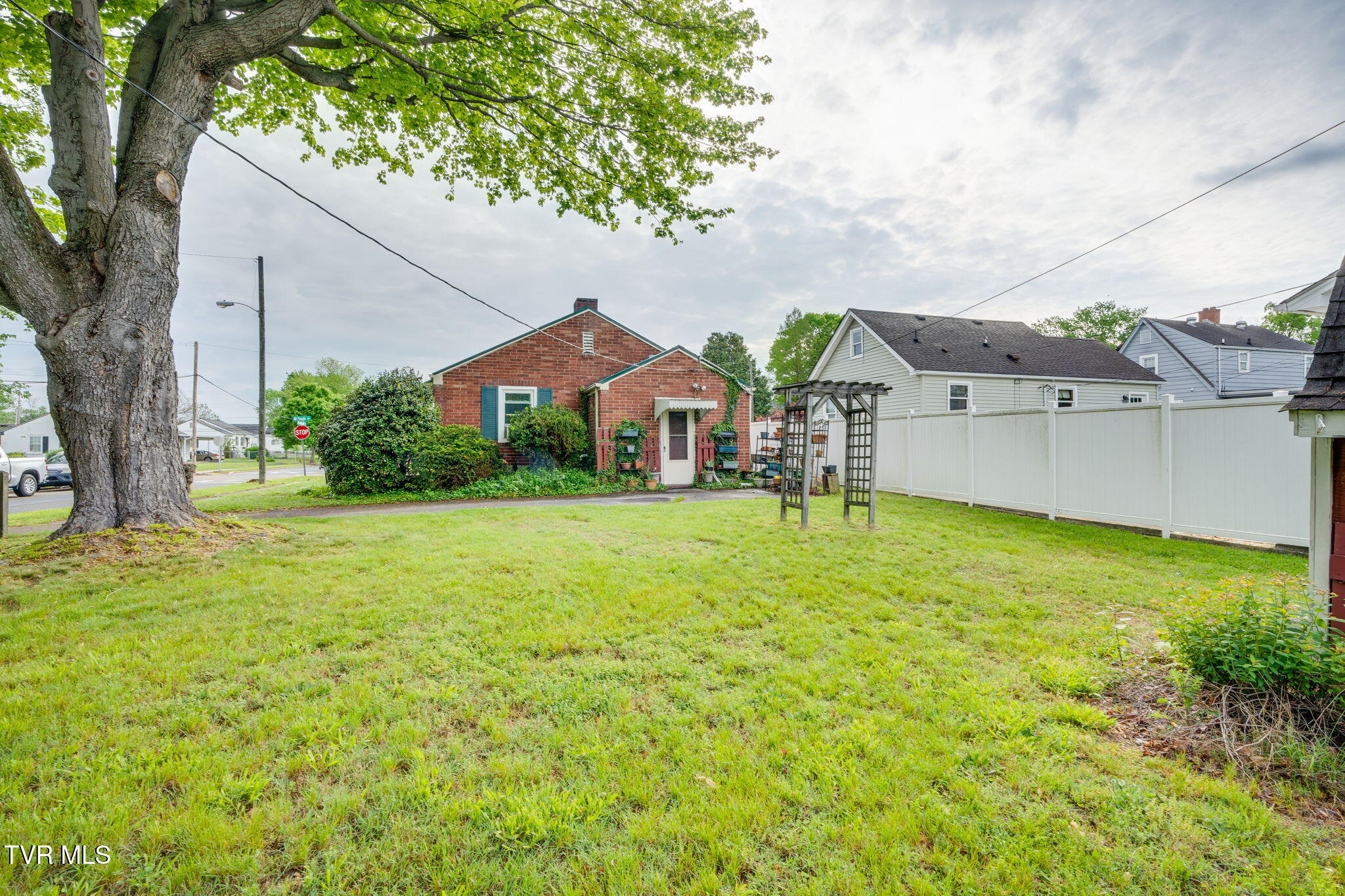 1121 Midland Drive, Kingsport, Tennessee image 23