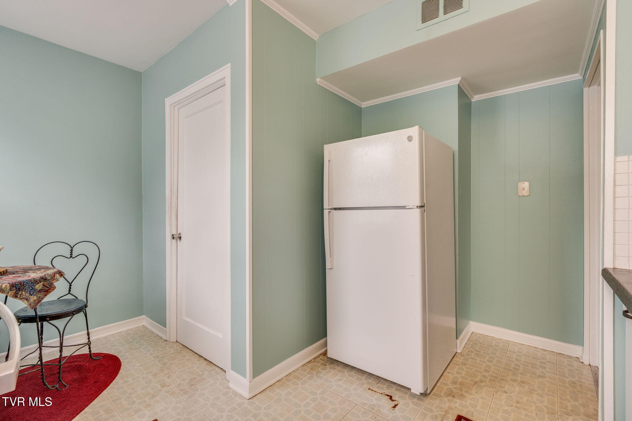 1121 Midland Drive, Kingsport, Tennessee image 10