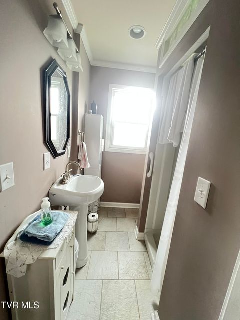 Tiny photo for 2461 Bradley Street, Bristol, VA 24201 (MLS # 9986305)