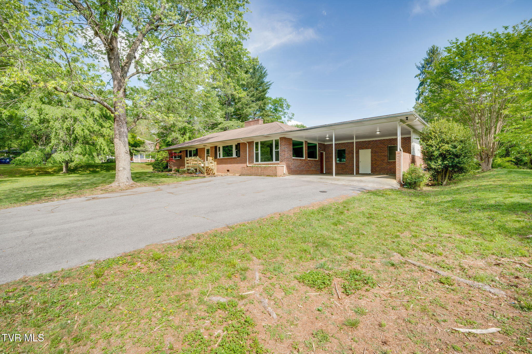 625 Vance Drive, Bristol, Tennessee image 4