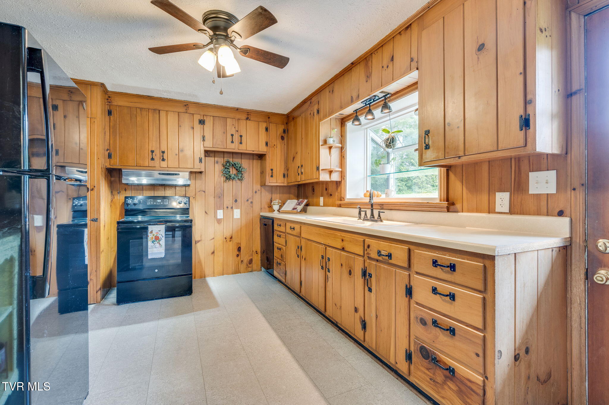 625 Vance Drive, Bristol, Tennessee image 12