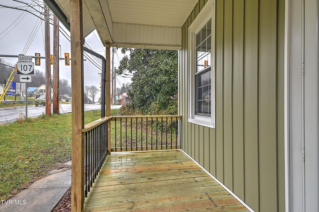Photo of 308 Main Street, Saltville, VA 24370 (MLS # 9988955)