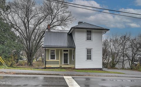 Homes For Sale - 308 Main Street<br/> Smyth County, Saltville, VA 24370