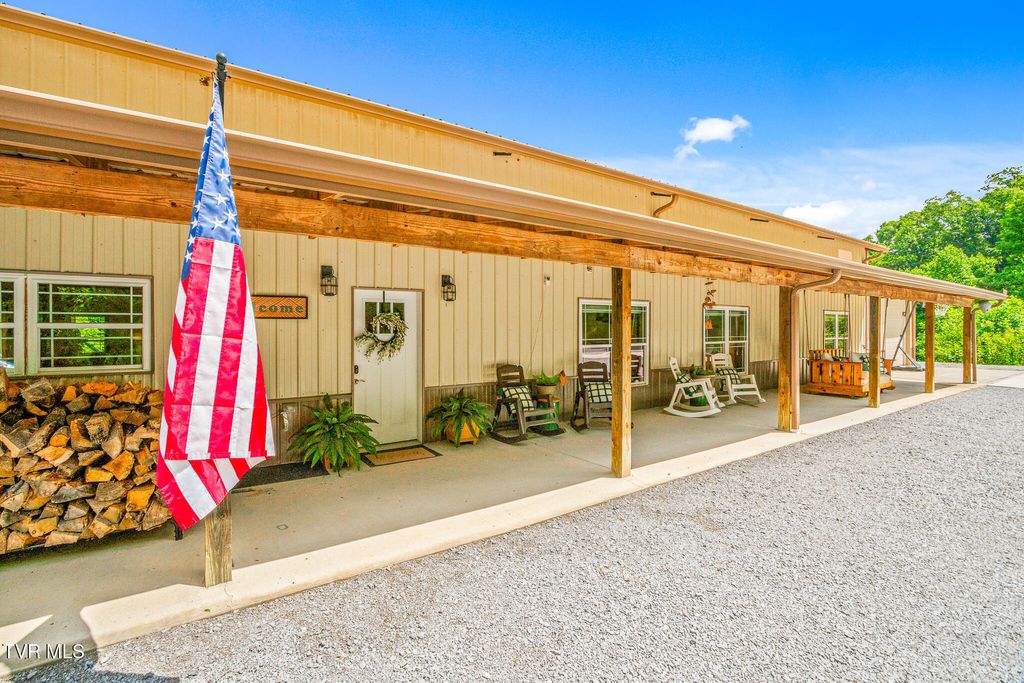 Photo of 2625 Snake Hollow Road, Sneedville, TN 37869 (MLS # 9995819)