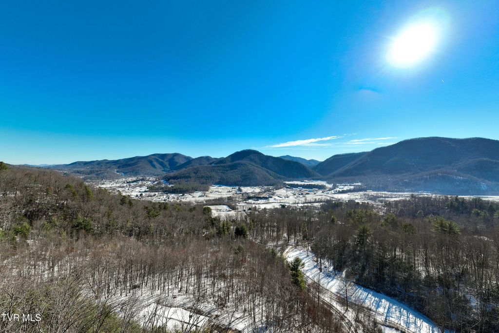 Photo of Tbd Kaitlyn Road, Hampton, TN 37658 (MLS # 9989346)