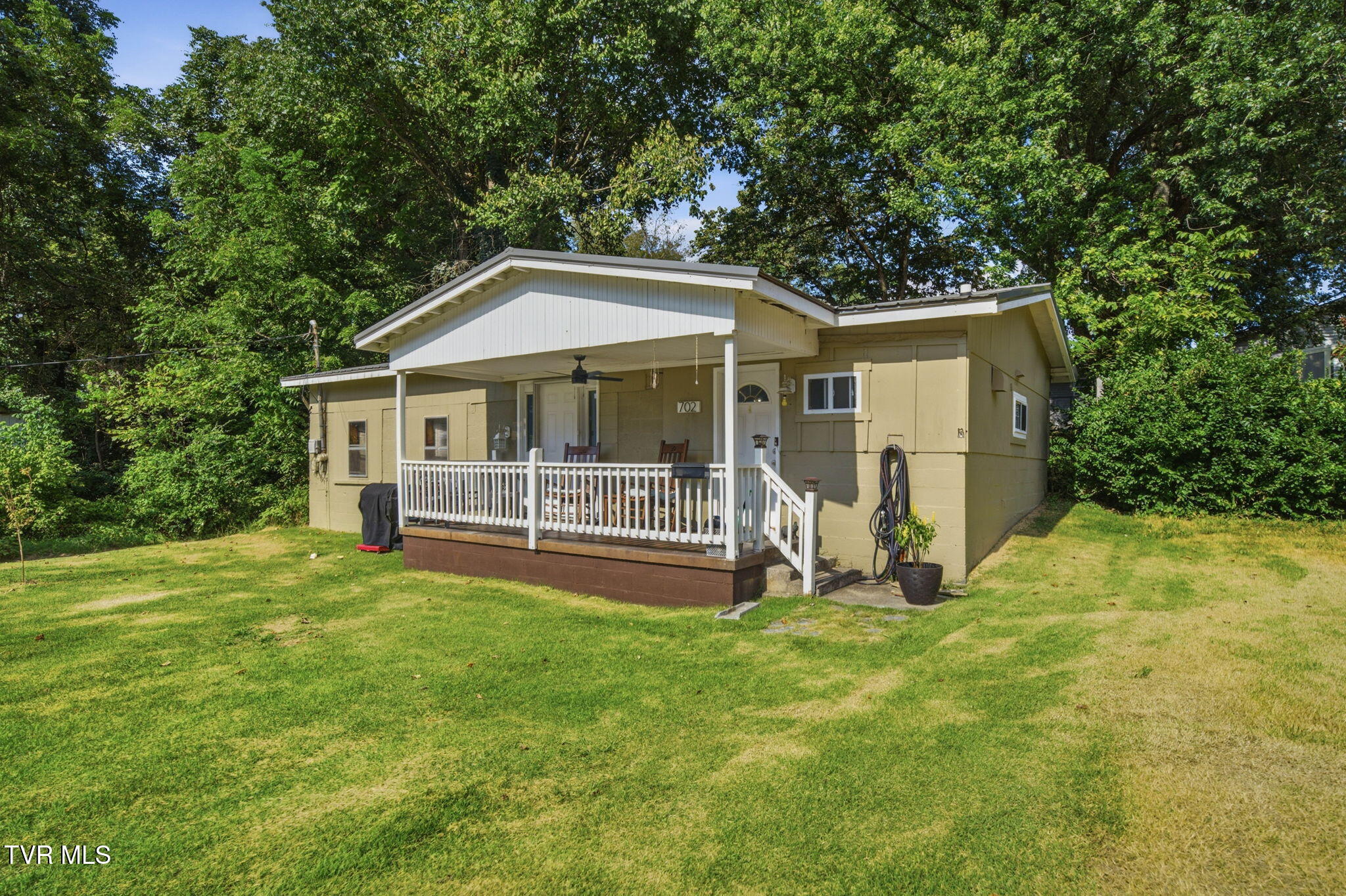702 University Parkway
