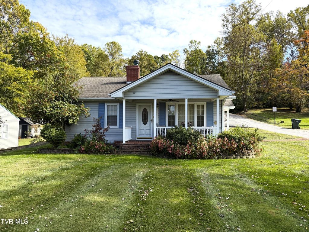 Photo of 115 Sunset Street, Greeneville, TN 37743 (MLS # 9987973)