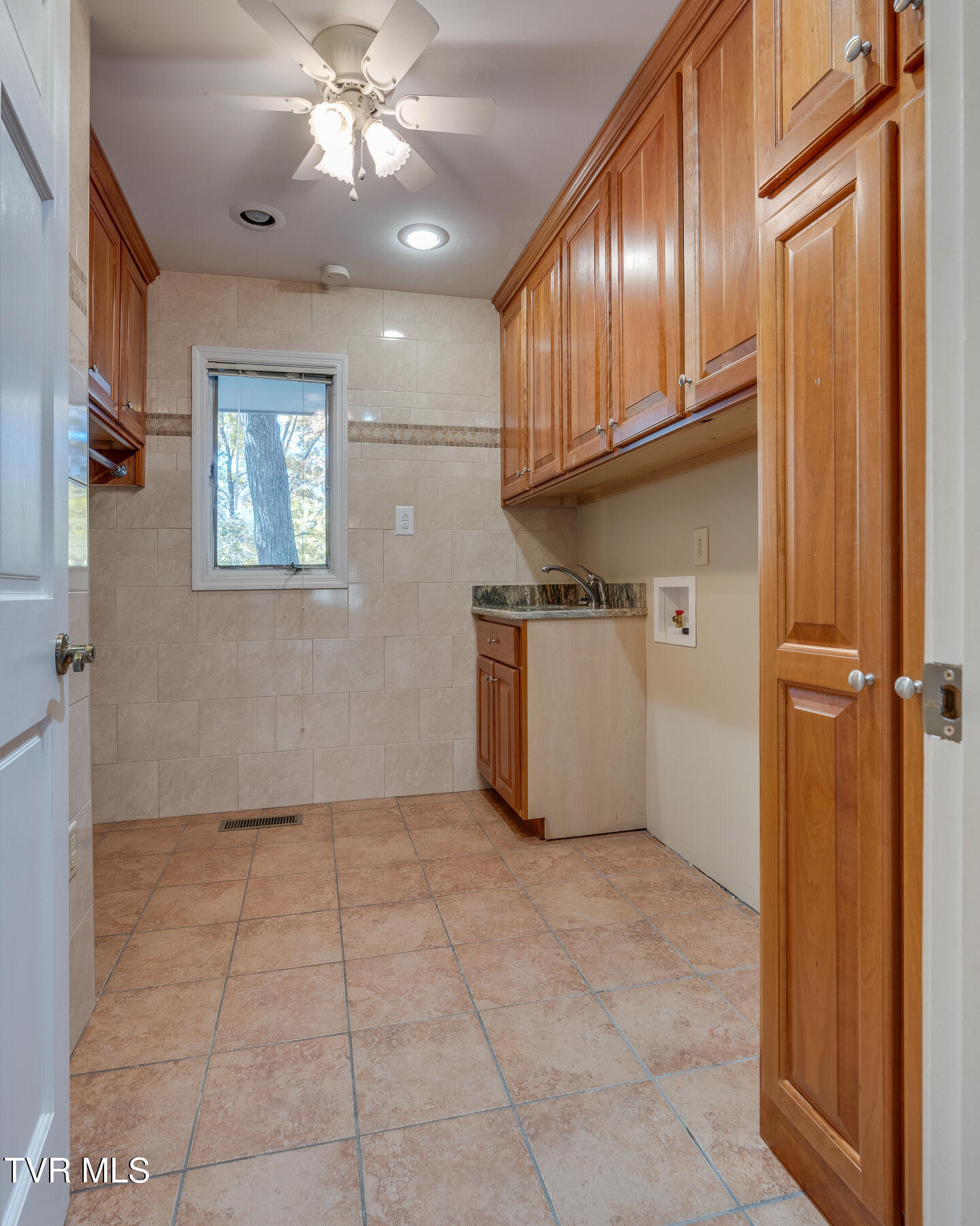 5753 Chestnut Hills Drive, Kingsport, Tennessee image 40
