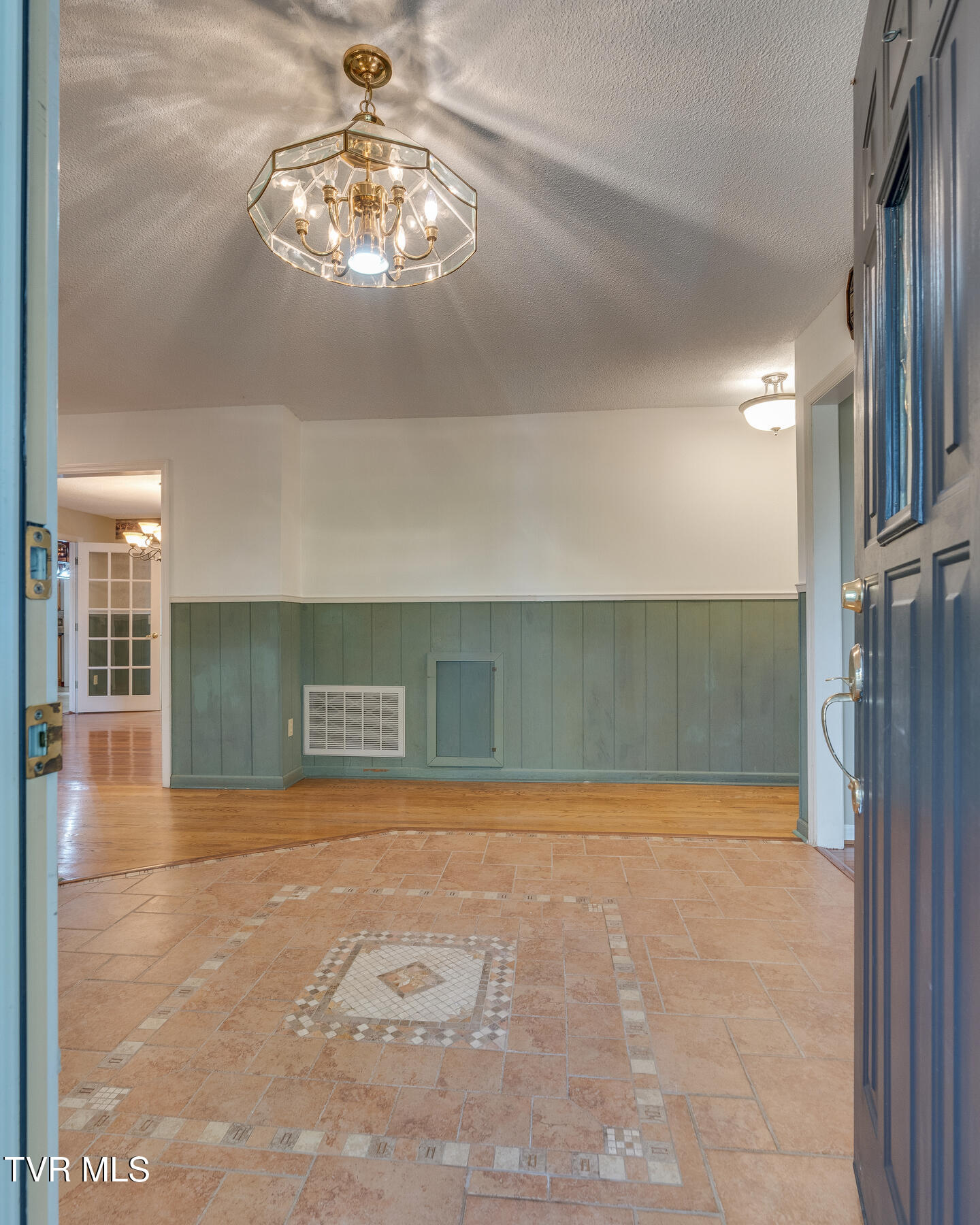 5753 Chestnut Hills Drive, Kingsport, Tennessee image 3