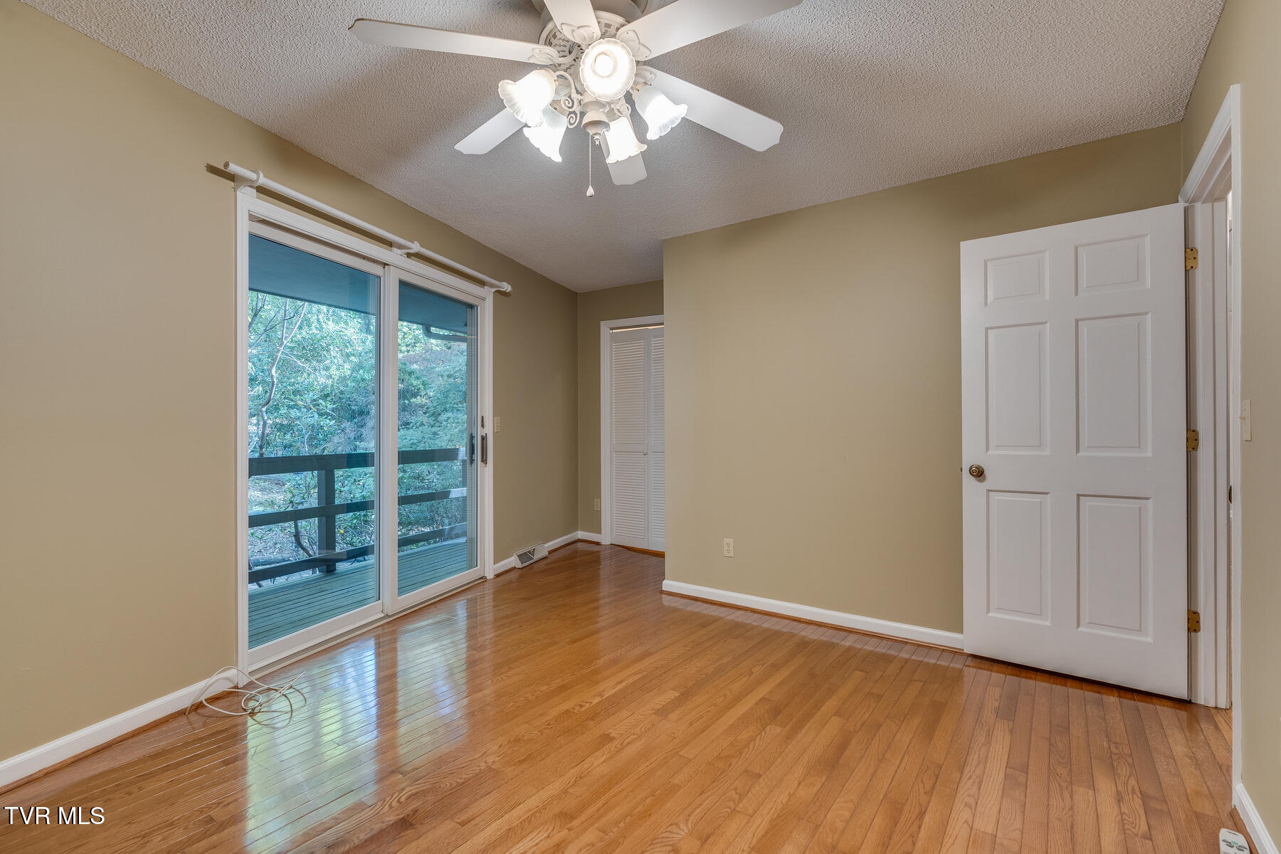 5753 Chestnut Hills Drive, Kingsport, Tennessee image 32