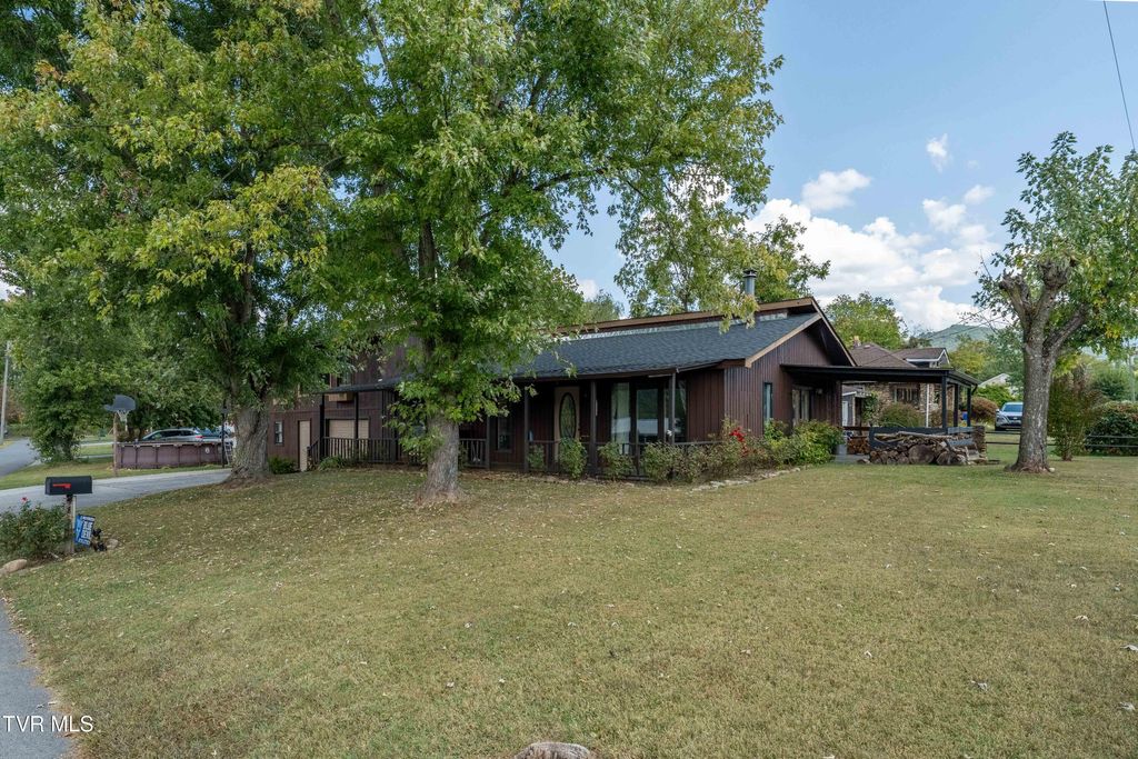 Photo of 419 Rock Creek Road, Erwin, TN 37650 (MLS # 9986166)