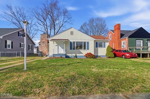 Photo of 1760 Jefferson Avenue, Kingsport, TN 37664 (MLS # 9990497)